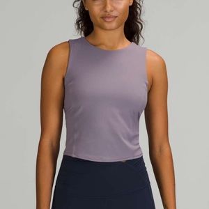 Lululemon Nulu Twist Back